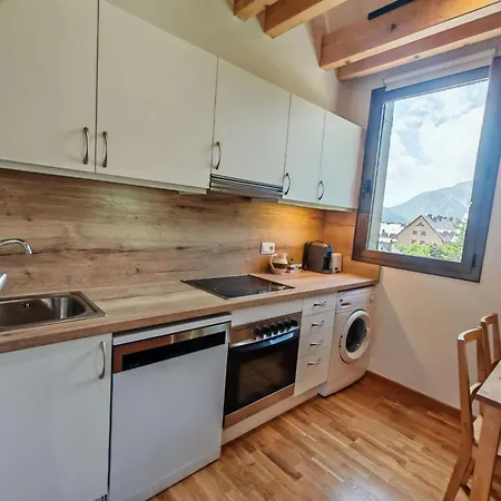 Auet 3 Dachgeschosswohnung In Vall De Boi By Interhome * Pla de l'Ermita