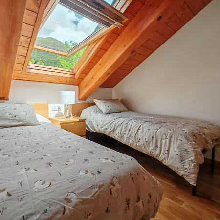 Auet 3 Dachgeschosswohnung In Vall De Boi By Interhome Pla de l'Ermita
